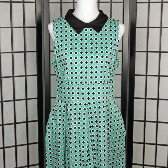 Closet London Fit & Flare Sleeveless Aqua & Black Checkered Dress with Pockets - Picture 1 of 10
